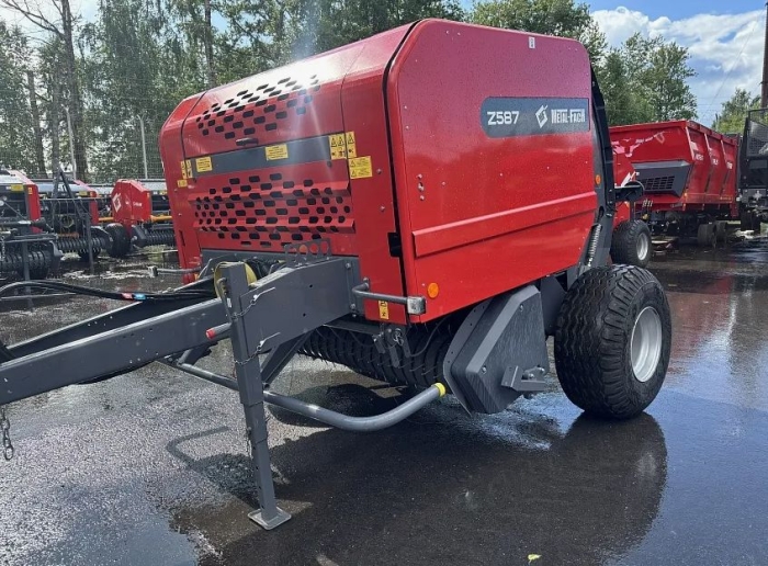 Пресс-подборщик рулонный Z587 (подборщик и вилочный подаватель)