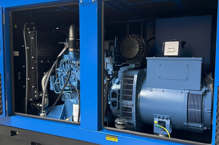 Генератор дизельный DB-25, BAUDOUIN, 18/20кВт, 23/25кВА, 400/230В, 3 фазы с АВР