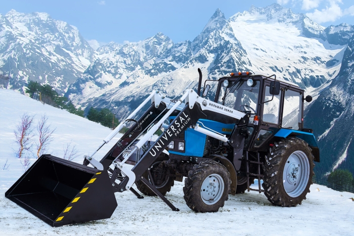 Погрузчик "Универсал Premium" к трактору Lovol 1304