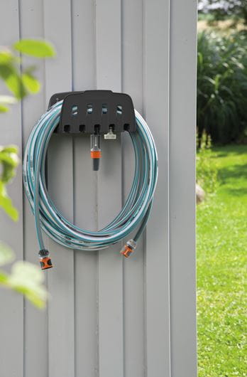 Кронштейн настенный со шлангом Classic Gardena